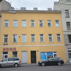 Vienna Holiday Apartments Apartment